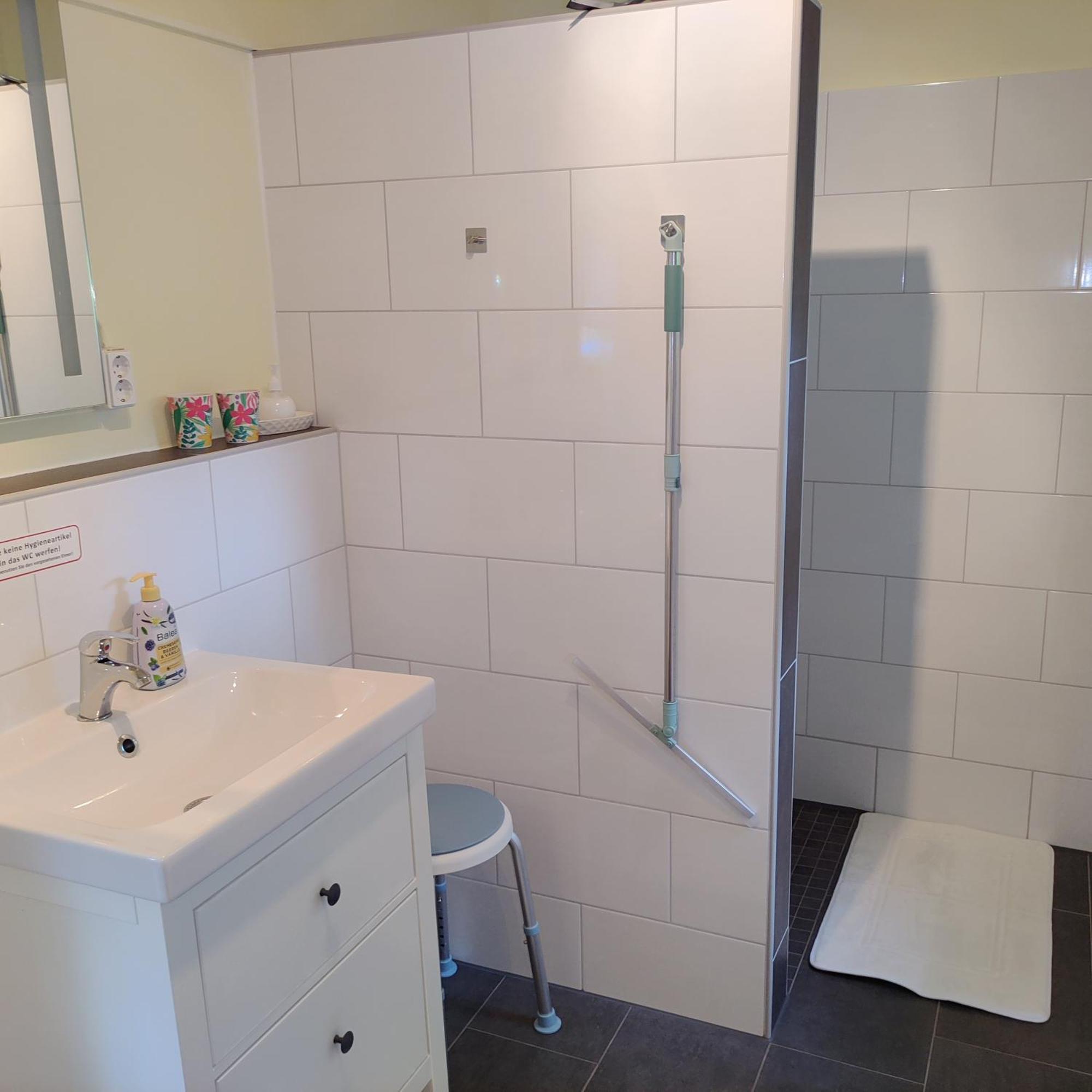 Apartment Ferienwohnung-wellnessanwendungen-radverleih *